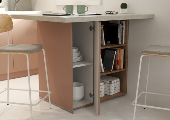 Barra de cocina moderna, taburetes altos, almacenamiento integrado