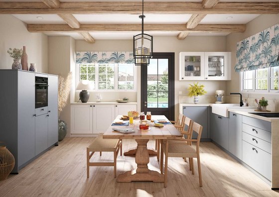 Vista de un complejo residencial moderno con terrazas