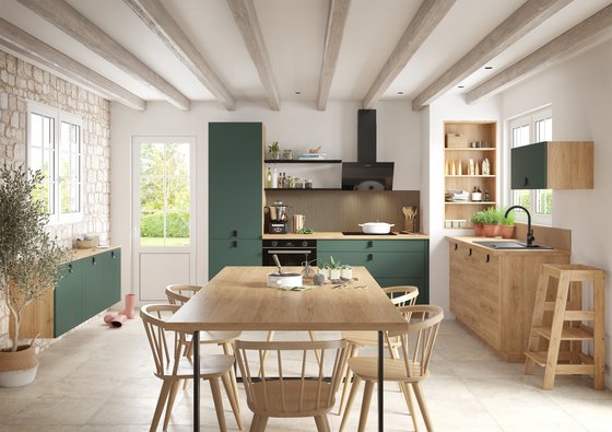 Cocina rústica con muebles verdes y de madera, una mesa de cocina de madera con sillas
