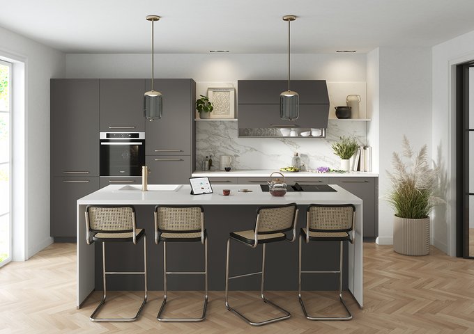 Cocina blanca con gris de estilo moderno, con isla central blanca